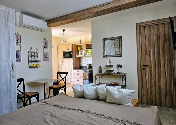 Près De La Avec Jacuzzi Et Terrasse Privative Villeneuve-Loubet